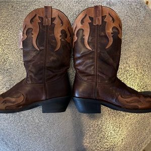 Men’s Cowboy Boots - New Laredo Size 9 Never worn with tags Brown multi